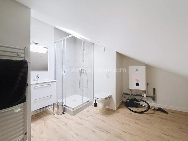 Location                                                      Appartement
                        
                     2 pièces                      59 m2                     à Clermont-Ferrand