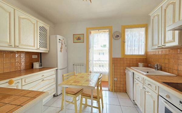 Appartement à vendre    4 pièces •  Six-Fours-les-Plages
