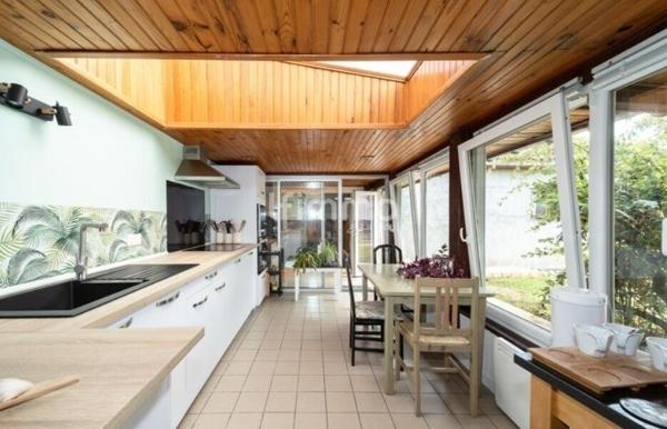 Maison familiale de 103 m² – 33920 Saint-Yzan-de-Soudiac