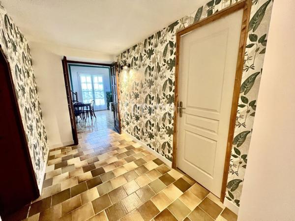 Maison familiale de 103 m² – 33920 Saint-Yzan-de-Soudiac