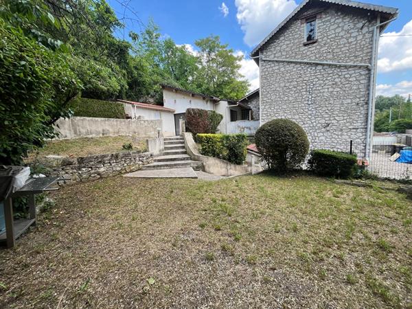 Maison Follainville Dennemont 6 pièce(s) 146 m2, 4 chambres jardin 459 m²