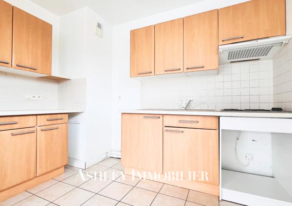 APPARTEMENT TYPE 3 DERNIER ETAGE - PERIGNY - 10 MIN LA ROCHELLE