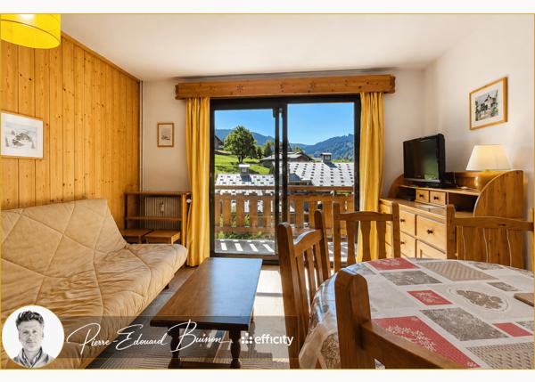 Appartement
         2 pièces
        - 33 m² 169 000 € *
