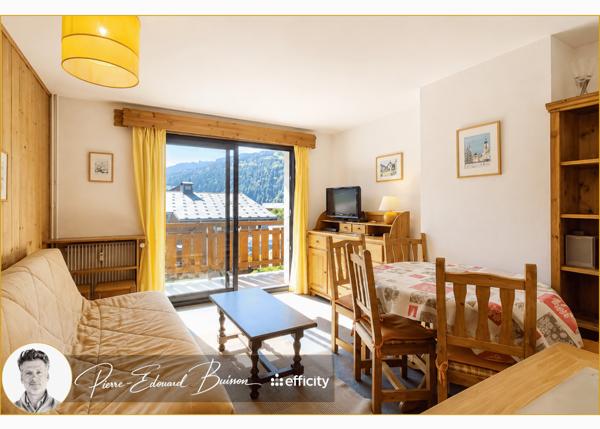 Appartement
         2 pièces
        - 33 m² 169 000 € *