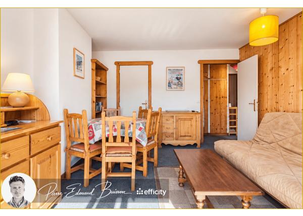 Appartement
         2 pièces
        - 33 m² 169 000 € *