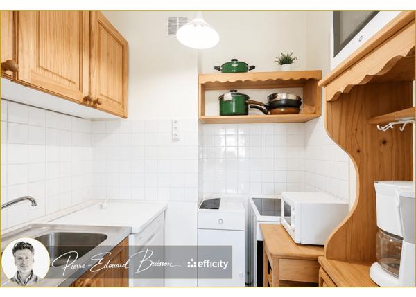 Appartement
         2 pièces
        - 33 m² 169 000 € *