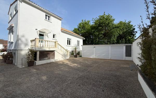 Maison à vendre    6 pièces •  Saint-Georges-de-Didonne