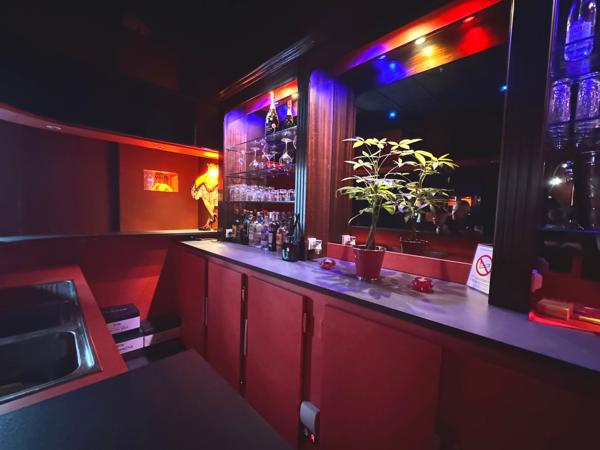 Murs et fond de commerce – Bar à champagne intimiste au coeur de Lyon 6ème