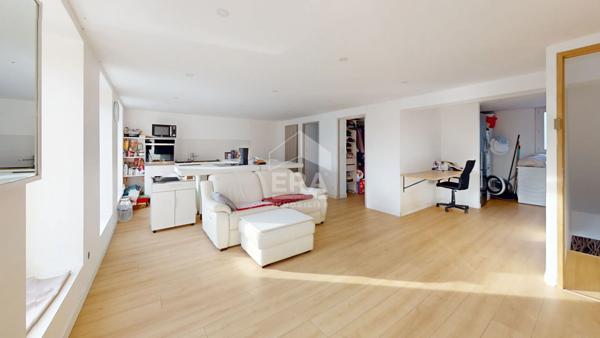 Immeuble (local+appartement) Bollezeele (59)