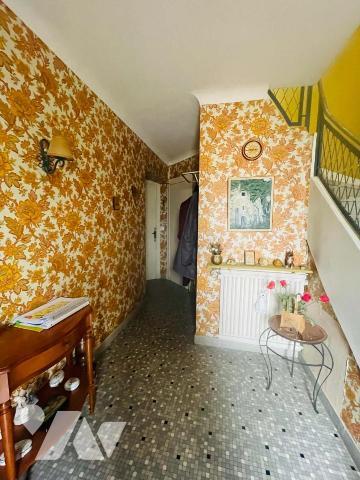 Maison avec jardin et garage 