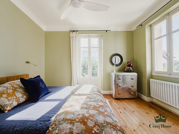 Maison 7 pièce(s) 5 chambre(s) 270 m²