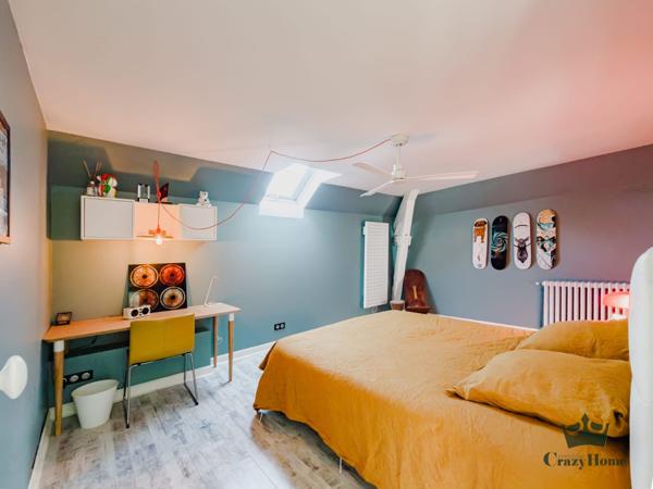 Maison 7 pièce(s) 5 chambre(s) 270 m²