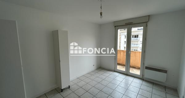 Location Studio 19.02 m² - Grenoble 38000