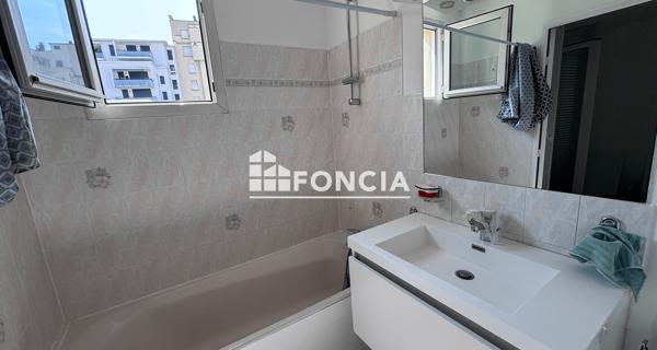 Location Studio 19.02 m² - Grenoble 38000