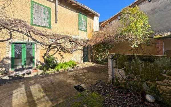 Maison à vendre    5 pièces •  Lectoure