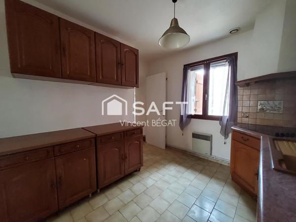 Maison en pierre, plain-pied, jardin, gare.