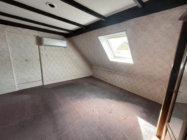 Maison à vendre |                                       Châteaumeillant |                                        3 pièces  |  65 m²