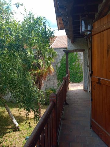 Maison
         7 pièces
        - 217 m² 225 000 € *