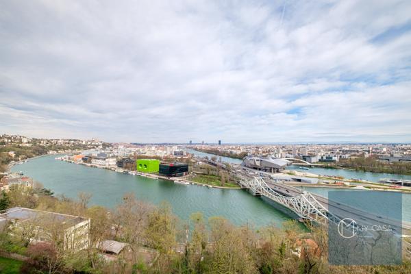 Appartement 3 pièce(s) 2 chambre(s) 69 m²
