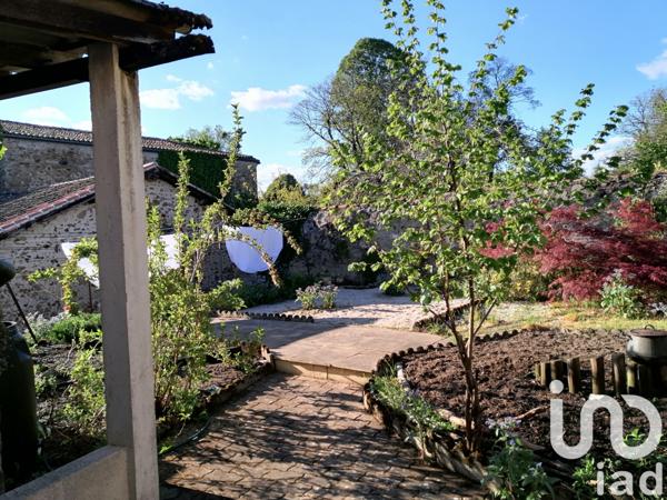 Maison à vendre 6 pièces 181 m² Chabanais