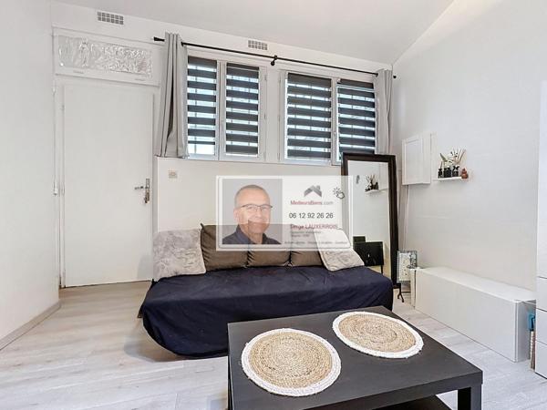 Studio indépendant à louer à 10 min' du Métro Anatole France