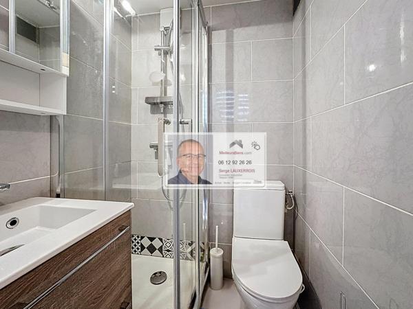 Studio indépendant à louer à 10 min' du Métro Anatole France