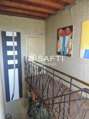 Ancienne propriété viticole avec dépendances.