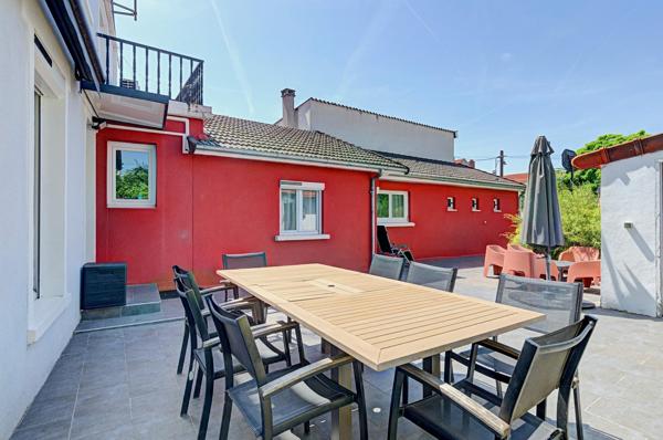 Maison 135m2 entièrement climatisée, secteur Raspail.