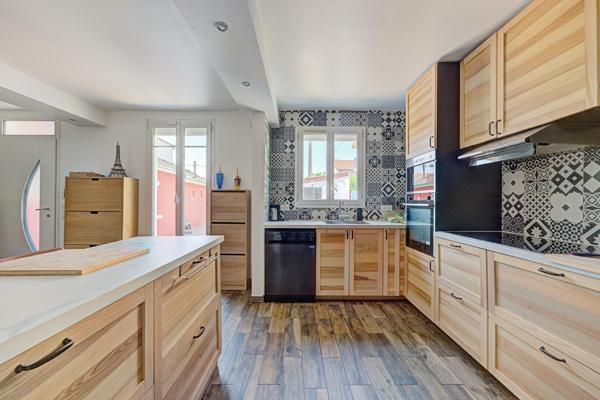 Maison 135m2 entièrement climatisée, secteur Raspail.