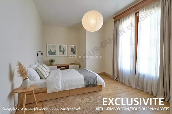 Vente                                                      Maison
                        
                     6 pièces                      289 m2                     à La Tour-du-Pin