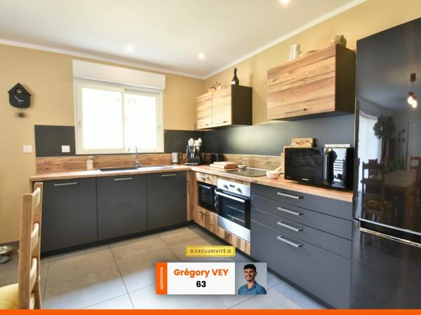 MAISON PLAIN PIED DE 2020 - DPE A - 3 CHAMBRES - GARAGE et JARDIN - HAMEAU CALME