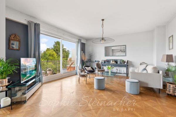 Appartement 4 chambres + balcon + box