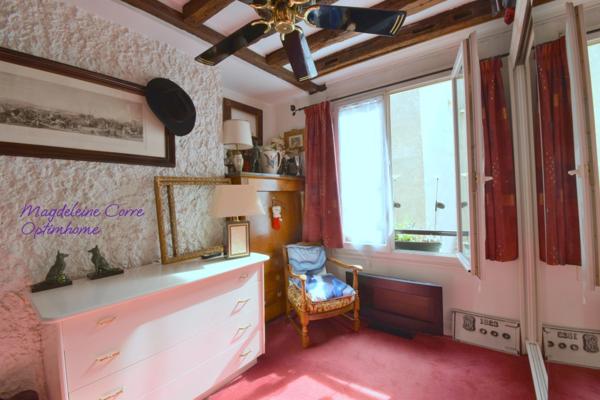 Charme et élégance au cœur d’Arts et Métiers – 3 pièces avec cheminée