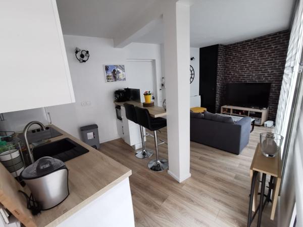 LILLE Quai-du-Wault/ Liberté- 198 000 € FAI