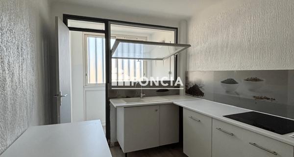 Location Appartement 3 pièces 73.99 m² - Brignoles 83170