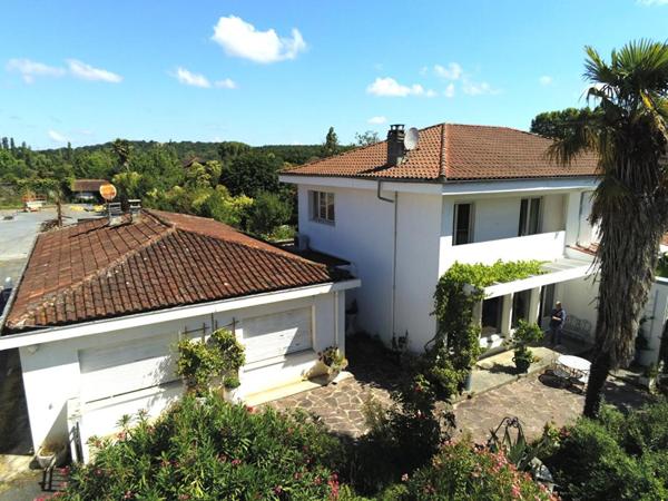 Ensemble immobilier de deux maisons au coeur de Marciac
