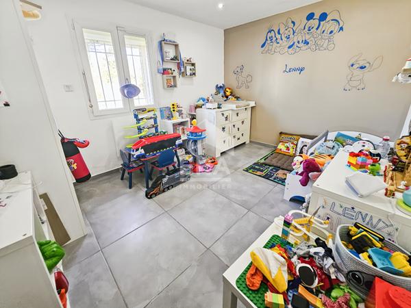 Les Pennes Mirabeau  - Maison T4 + Dressing + buanderie sur parcelle de 1000m2