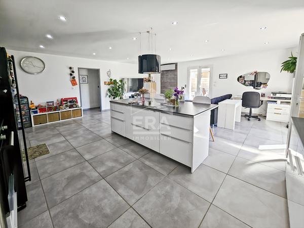 Les Pennes Mirabeau  - Maison T4 + Dressing + buanderie sur parcelle de 1000m2