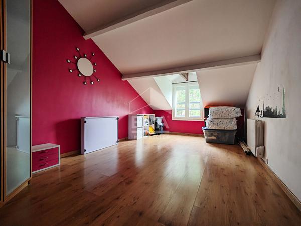 Maison Les Alluets Le Roi 9 pièce(s) 160 m2 sur 1600m2 de terrain