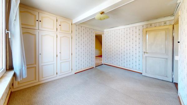 Maison 104 m² à rénover avec dépendances à Lingolsheim.