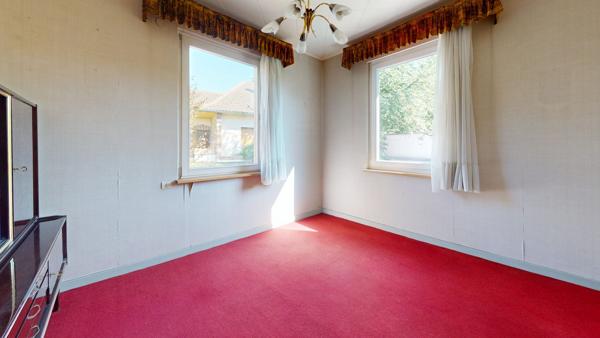 Maison 104 m² à rénover avec dépendances à Lingolsheim.