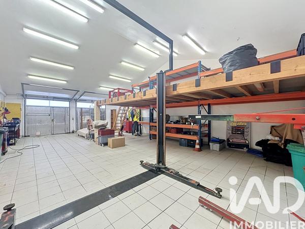 Maison à vendre 5 pièces 118 m² Châteauneuf-de-Gadagne