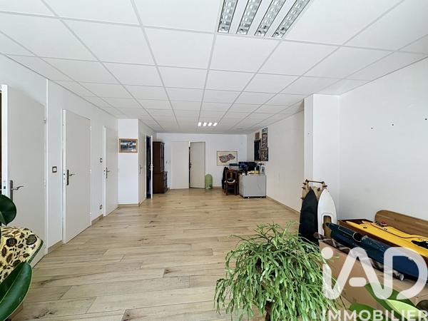Maison à vendre 5 pièces 118 m² Châteauneuf-de-Gadagne