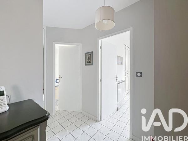 Maison à vendre 5 pièces 118 m² Châteauneuf-de-Gadagne