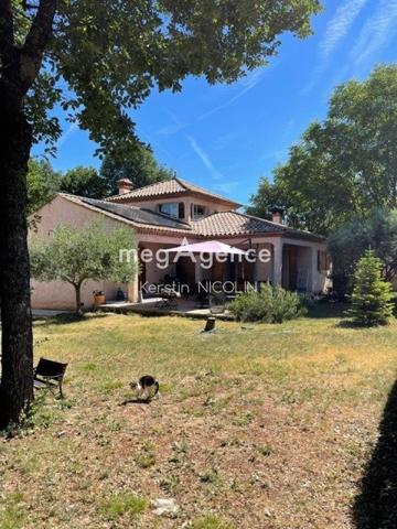 Maison à BRIGNOLES, 83170 - 5 pièces 131m²