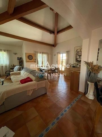 Maison à BRIGNOLES, 83170 - 5 pièces 131m²