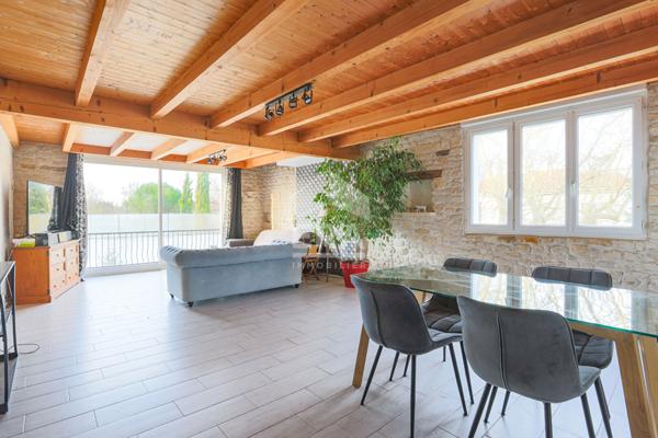 Grande maison avec piscine et potentiel locatif