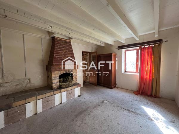 Maison isolée avec dépendance à rénover