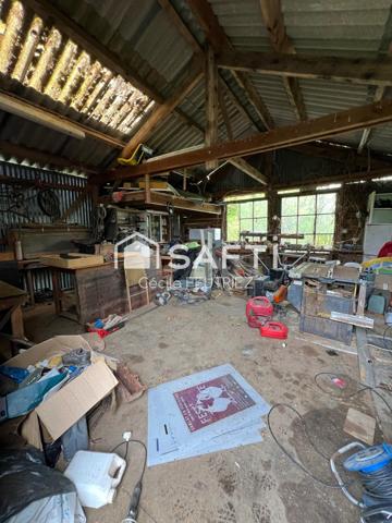 Maison isolée avec dépendance à rénover