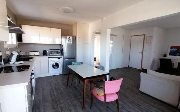 Appartement à vendre    3 pièces • 59,80 m2 Royan